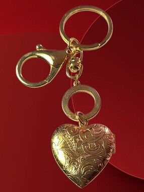 Vintage Gold Heart Locket Key Holder